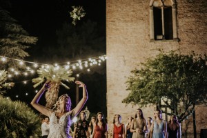 lancio del bouquet   castello bevilacqua