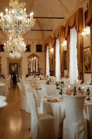 matrimonio al castello bevilacqua interni sala feste